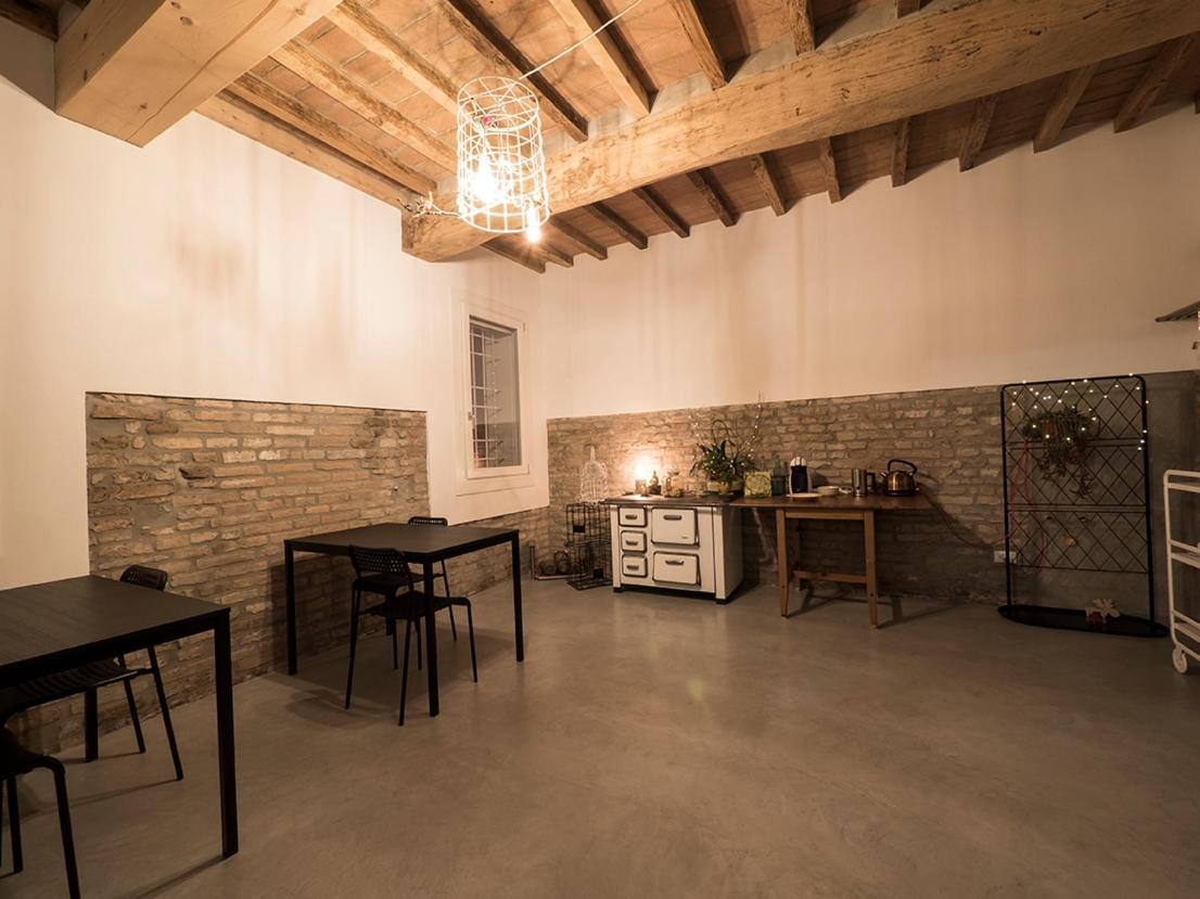 Zucchero Sui Baffi- Food Lovers B&B Мантова Екстериор снимка