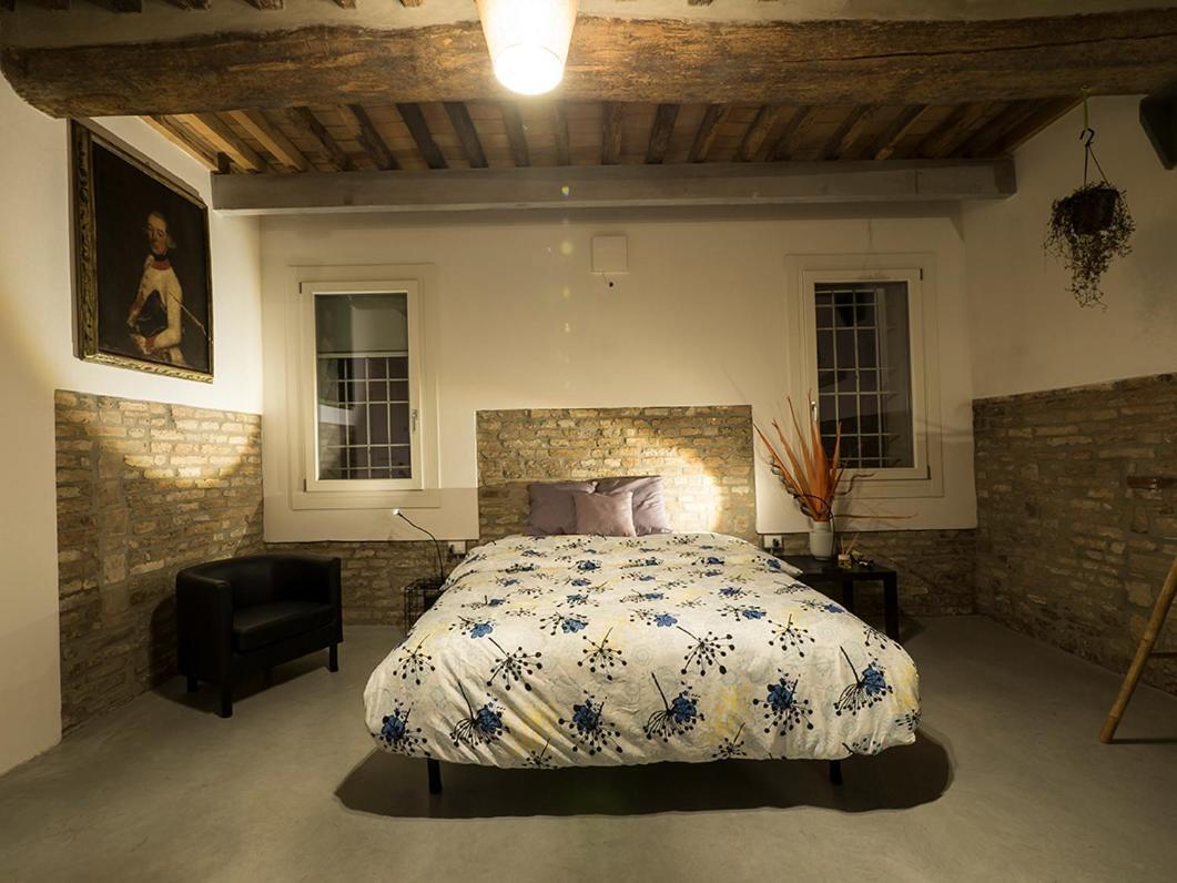 Zucchero Sui Baffi- Food Lovers B&B Мантова Екстериор снимка