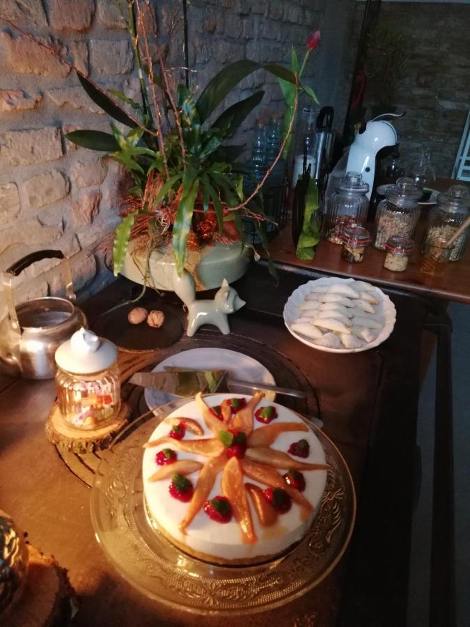 Zucchero Sui Baffi- Food Lovers B&B Мантова Екстериор снимка